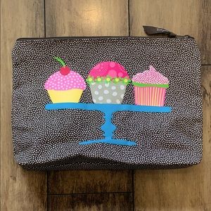 Thirty One Cupcake Zipper Pouch - RARE PRINT